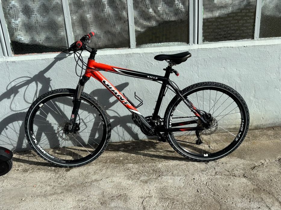 Vând bicicletă Giant xtc 1.5