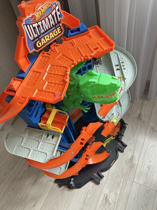 Hot wheels ultimate garage Marwin