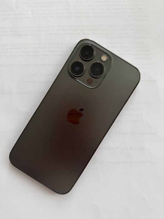 iPhone 13 pro + AirPods 3rd gen