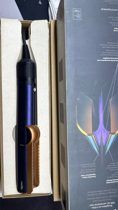 Продам утюжок Dyson
