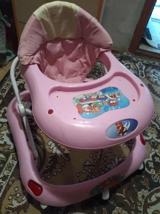 Продам ходунки  детские