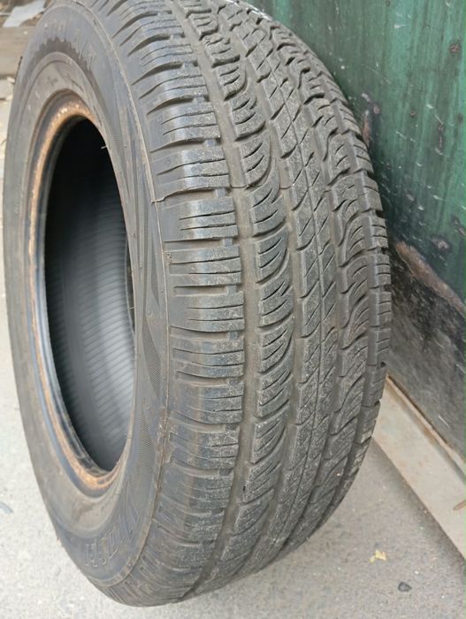 Продам оетние шины 215/65/R16