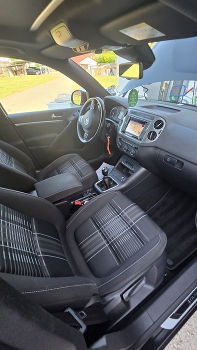 Vw Tiguan 2016 4x2  pano Navi xenon camera ACc  euro6