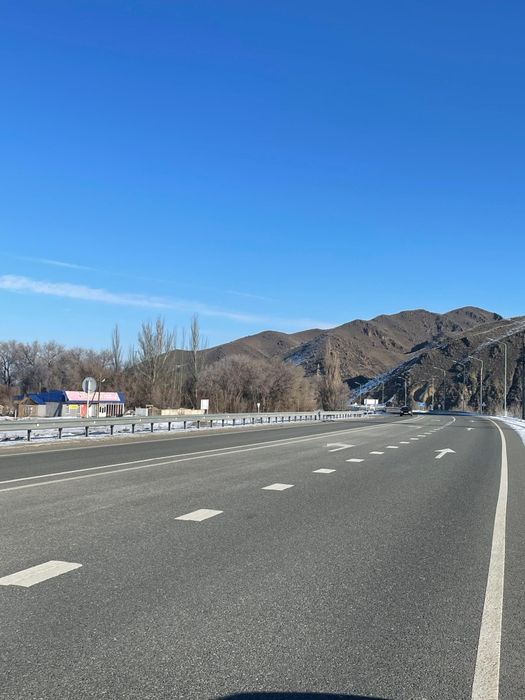 Продам Кафе с мебелью по трассе