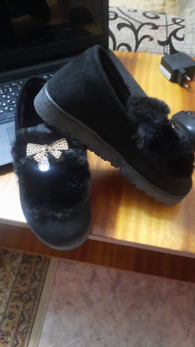 Продаётся женская обувь