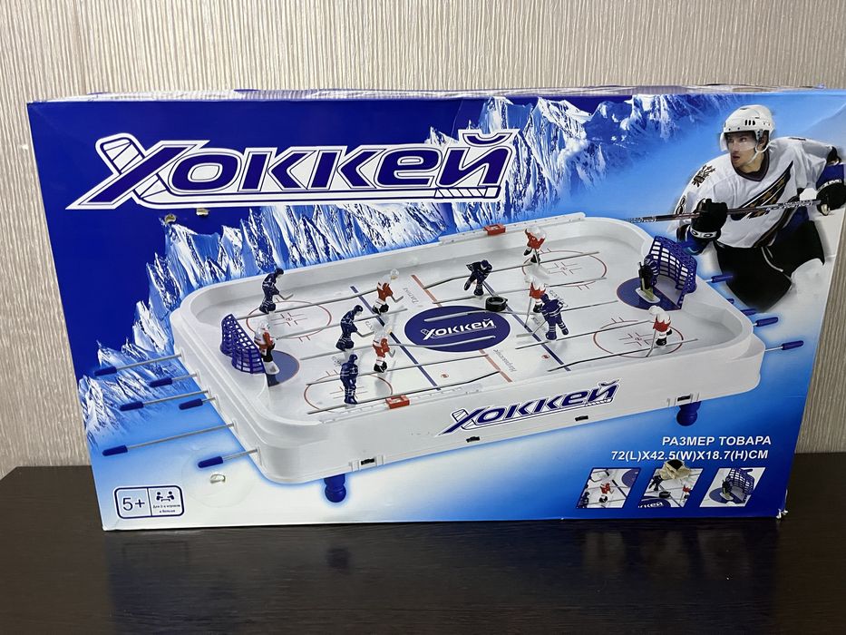 Игра   Настольный Хоккей .