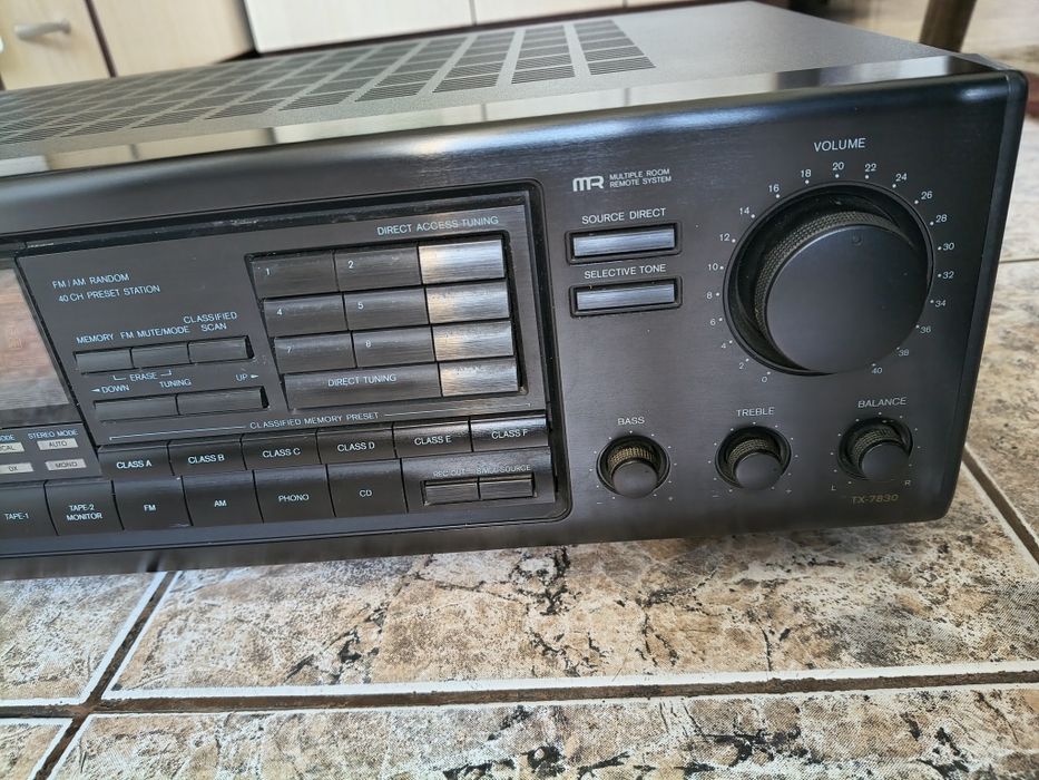 ONKYO.Тунер усилвател.