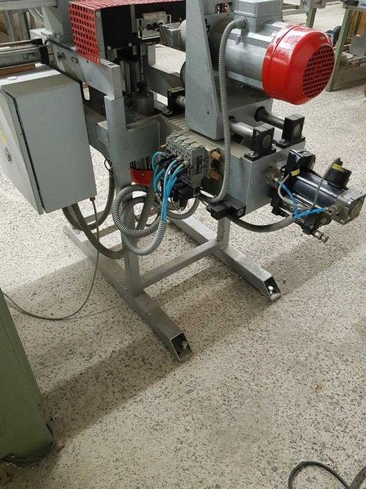 Автоматична фреза за Брава и дръжка за ПВЦ и Алуминий с ПВЦ Обков