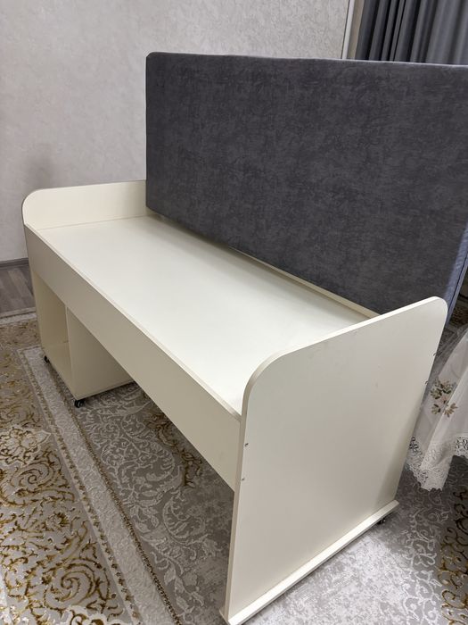 кроват продается