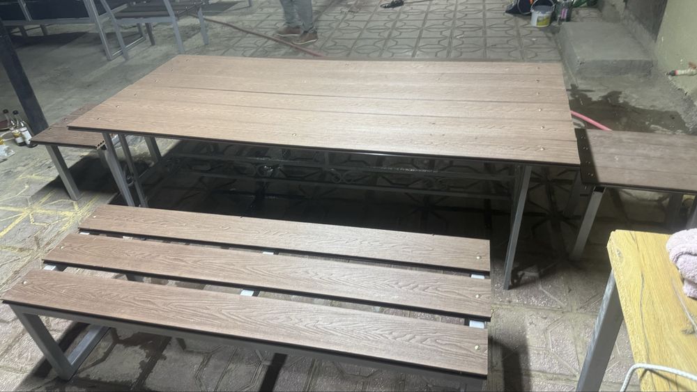 Столы со скамейками