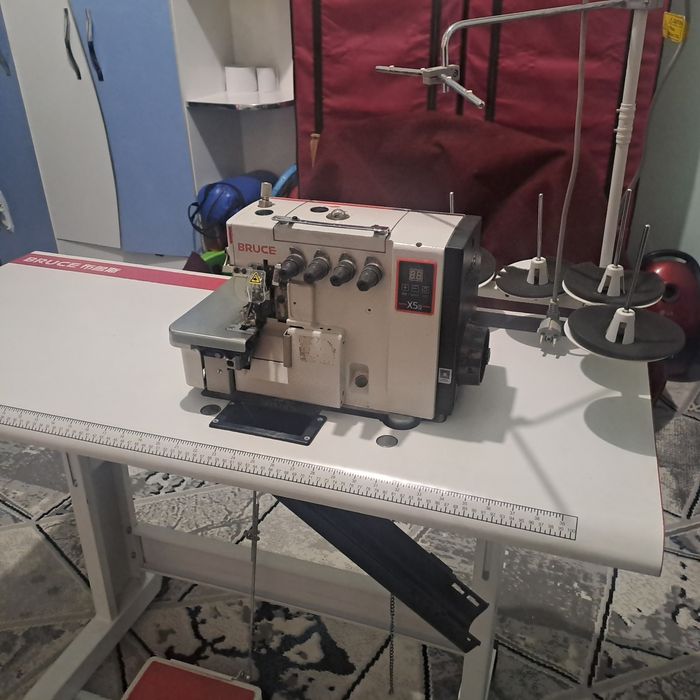 Tkuv mashinasi BRUCE