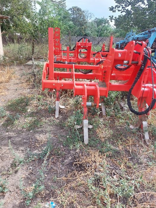 Vând plug 4brazde.disc greu 4m în v și scarificator gaspardo