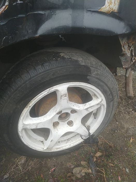 Диски на 14 в отличном состоянии.