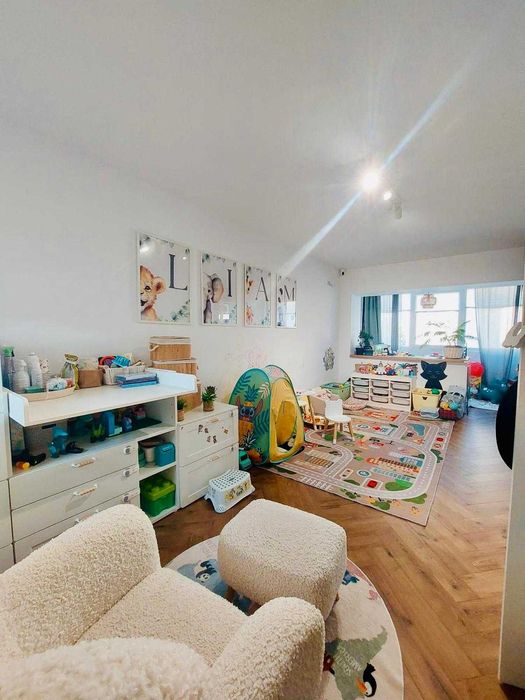 VILA IN COMPLEX 405mp const + 630mp teren Fundeni Dobroesti Bucuresti