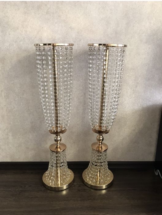 Подставка для декора интерьера