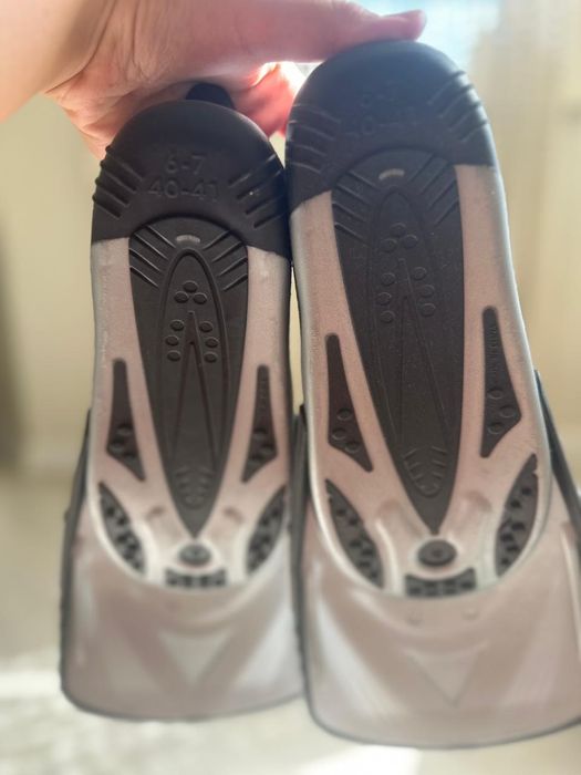 Ласты новые ниразу не одевал