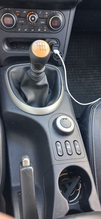 Vând Nissan Qashqai+2 an 2012