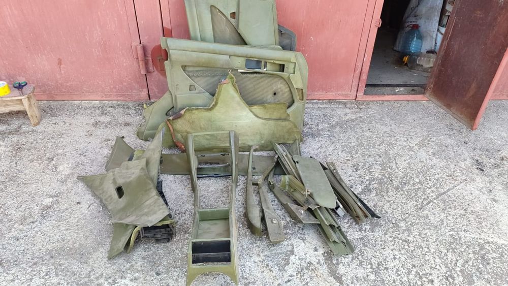 Продам запчасти 126 мерседес