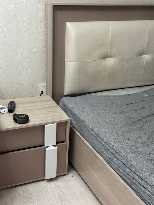 Гарнитур спальный