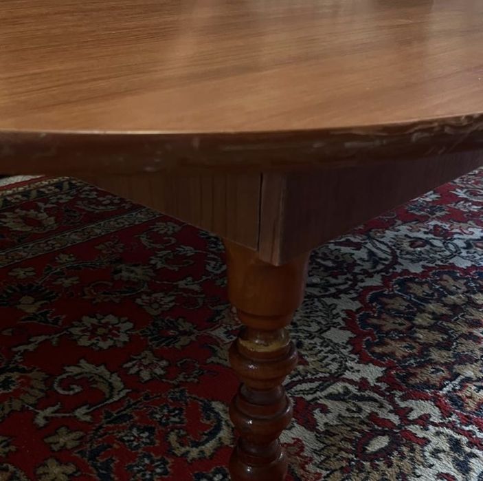 Продам стол казпхский овальный б/у