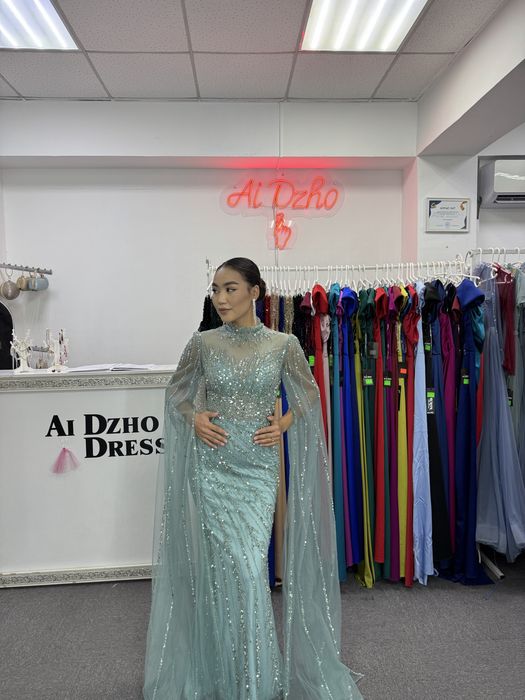 Прокат вечерних платьев в Алматы