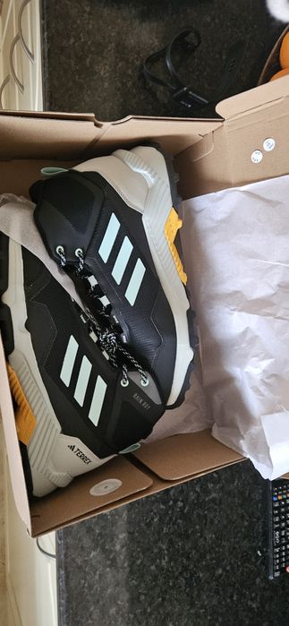 Adidas terrex 44 номер и половина зимни чисто нови
