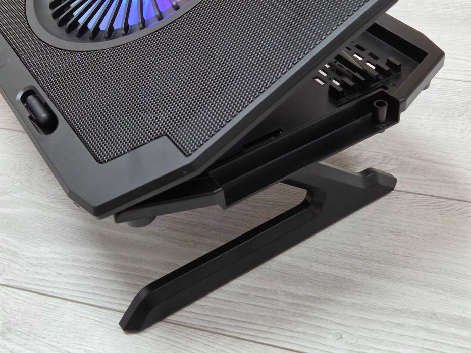 Гаранция / Охладителна подложка за лаптоп Genesis Oxid 850 RGB / 17.3" / Метална