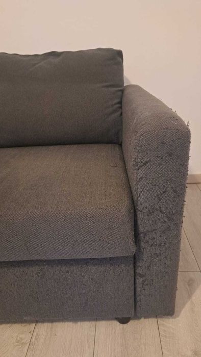 Canapea extensibila 3 locuri, cu lada de depozitare, utilizata, stare buna