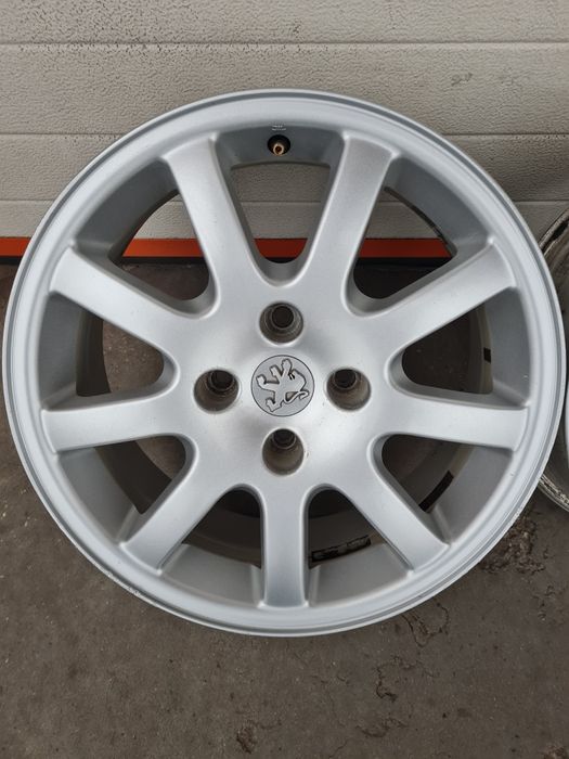 Оригинални джанти за ПЕЖО СИТРОЕН PEUGEOT CITROEN R16 4x108 ET28 6.5J