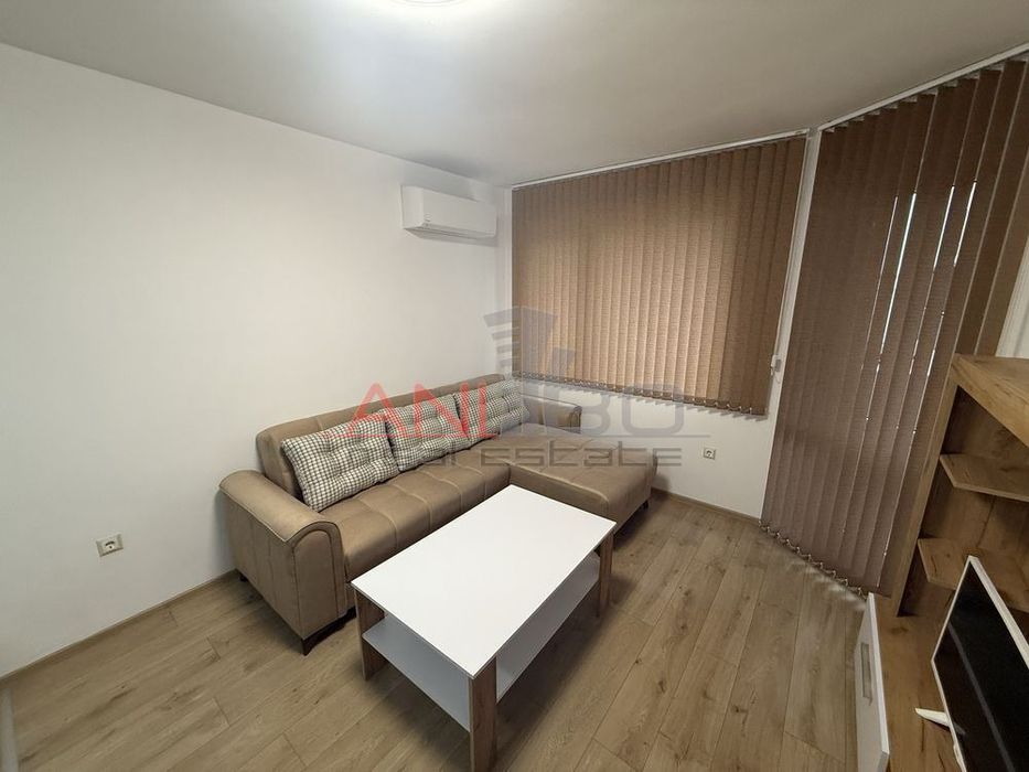 Дава се под наем Двустаен апартамент в Варна, Левски - 65 кв.м за 548.25 € - Снимка #1