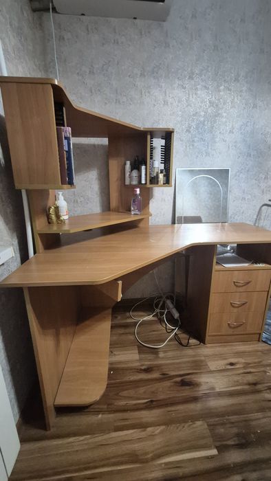 Продам шкаф, стол и диван раскладной