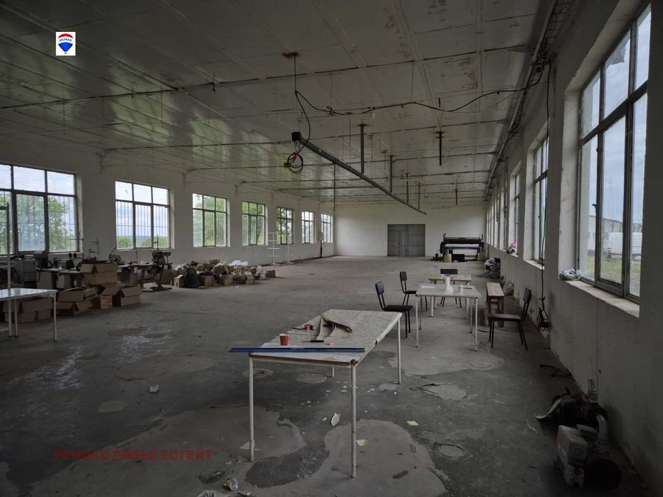 Промишелно помещение под наем с. Смирненски