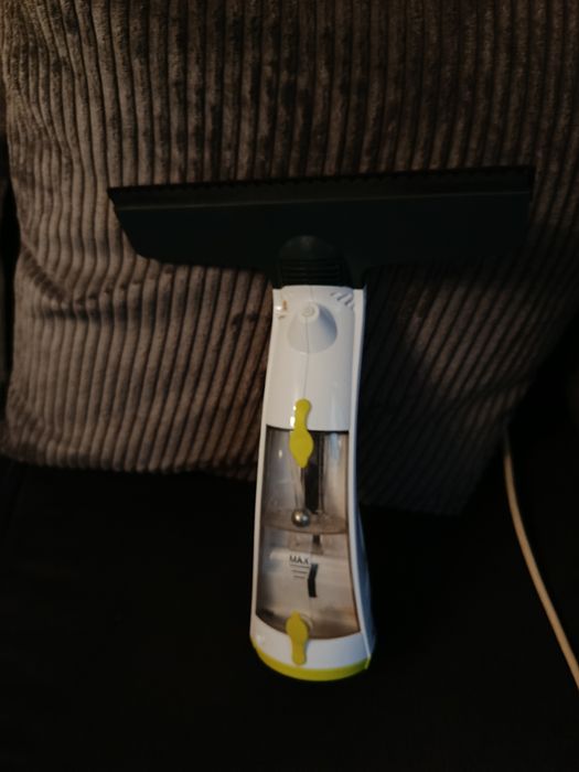 Уред за почистване на прозорци