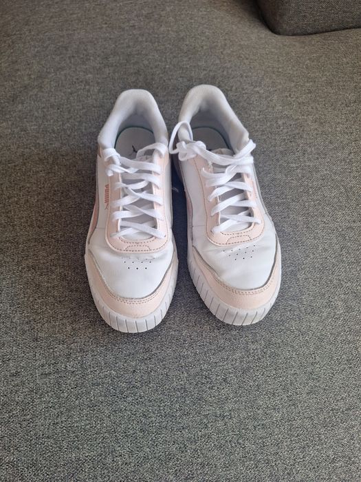 Adidasi fete Puma nr 37