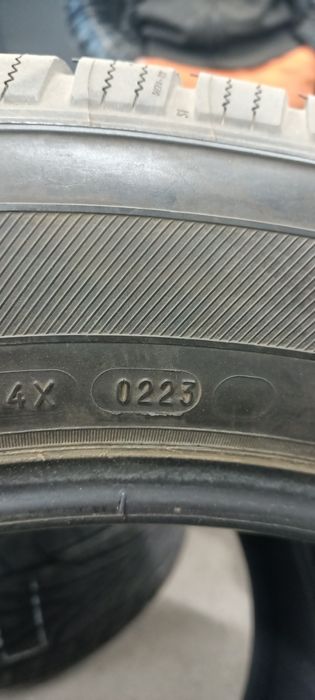 Пара баллонов michelin