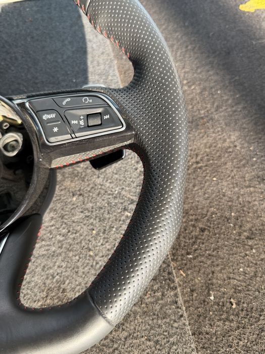 Оригинален волан за Ауди Audi A4 A5 Q5 A6 8w0419689 рязан скосен Sline