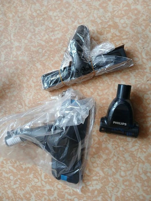 Продавам прахосмукачка PHILIPS POWERPRO 7000 SERIES