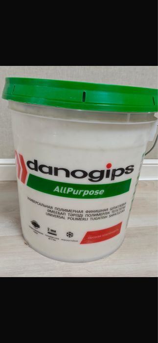 Danogips универсальная полимерная финишная шпатлевка и пена tytan