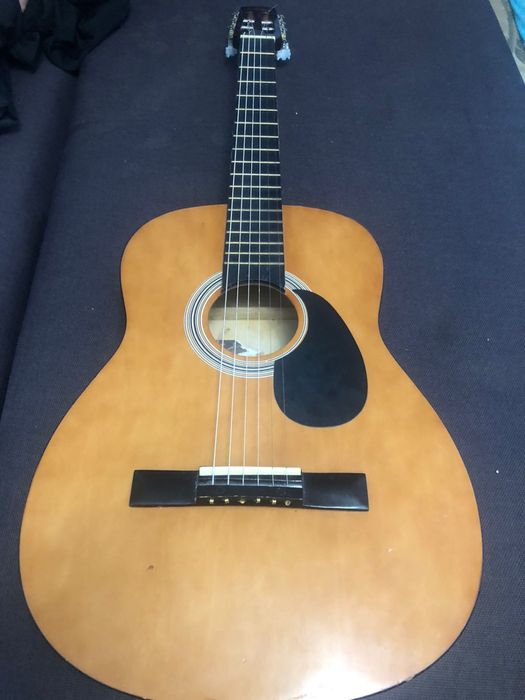 повседневная гитара