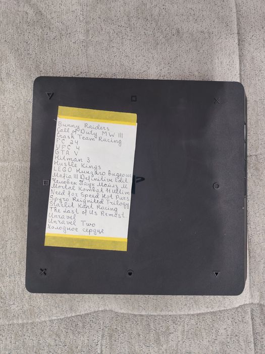 Playstation 4, joystiklari bilan