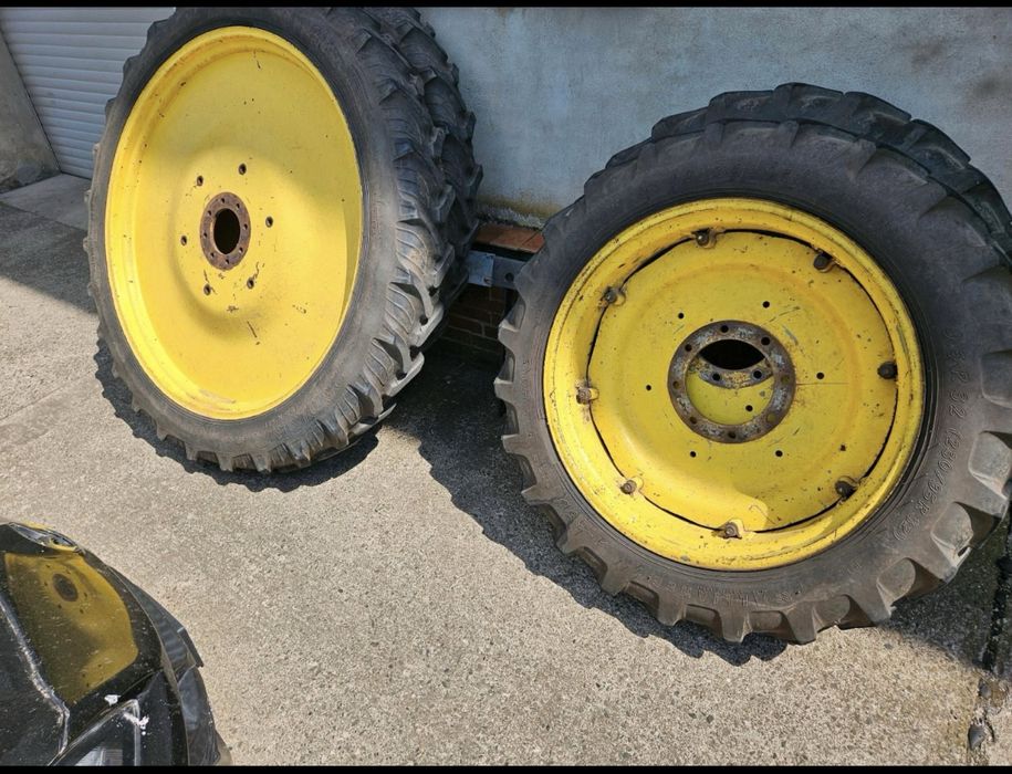 Roti inguste tehnologice john deere