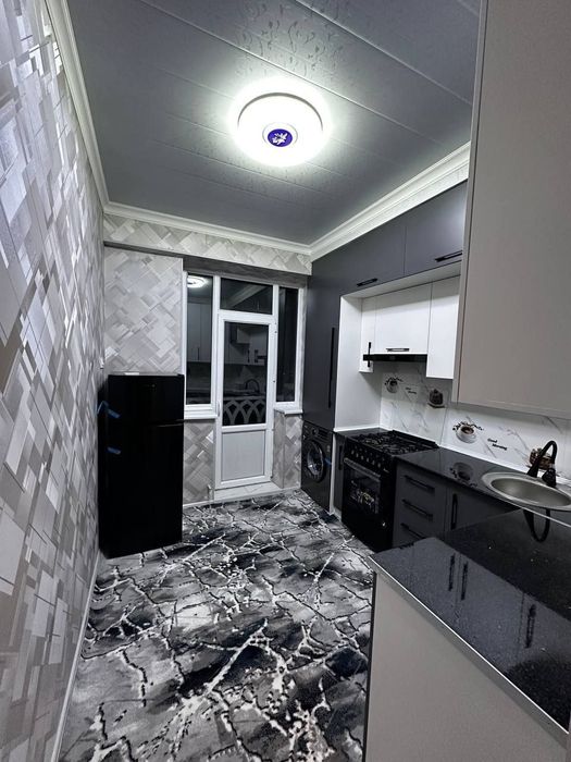 Shayhontohur tumani Tinchlik metro oldida ijara bor