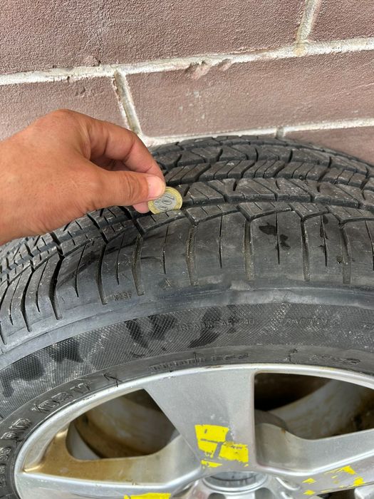 Продам шины и диски мерседес