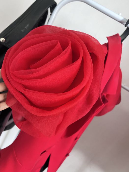 Женский кастюм сатылады