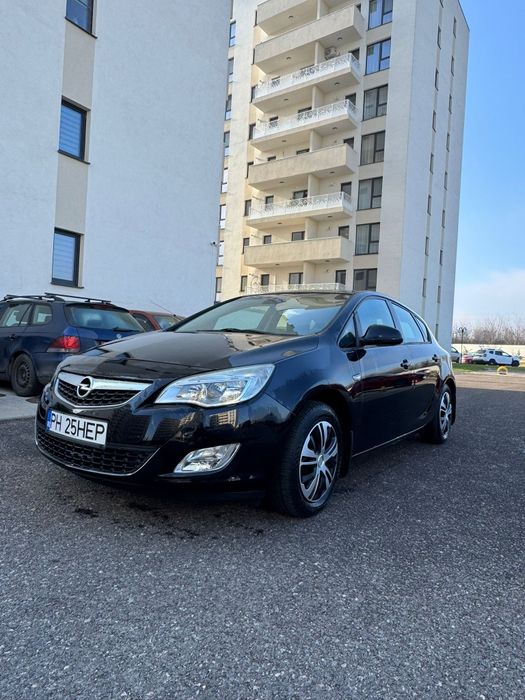 Opel Astra J 2010 1.4benzina Euro5 130.000Km
