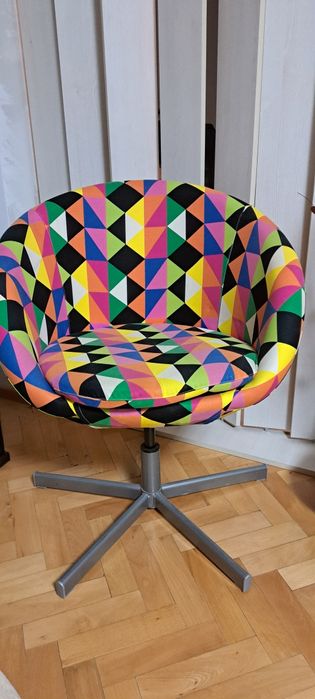 Scaun rotativ colorat