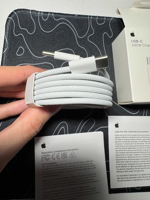 Cablu de date Apple 240W (2m), nou