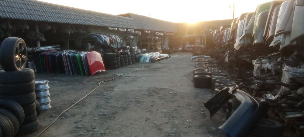 двигателя каробки Ауди С4.