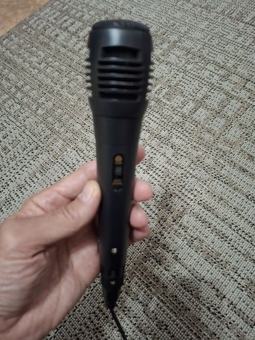 Микрофоны кабельные.