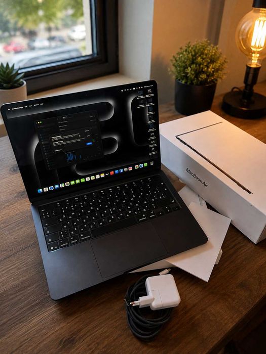 Macbook M4 16/256gb Ideal xolatda.